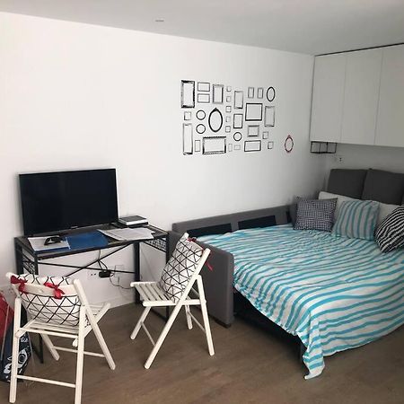 Tesoro Calle, Precioso Estudio Super Equipado Para Dos En Malasana Madrid Esterno foto