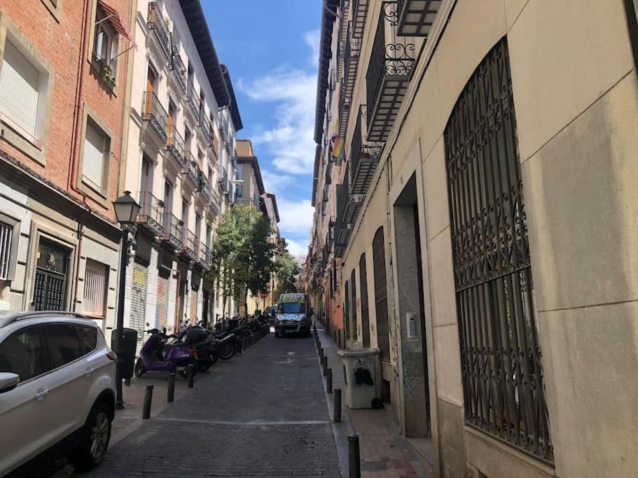 Tesoro Calle, Precioso Estudio Super Equipado Para Dos En Malasana Madrid Esterno foto